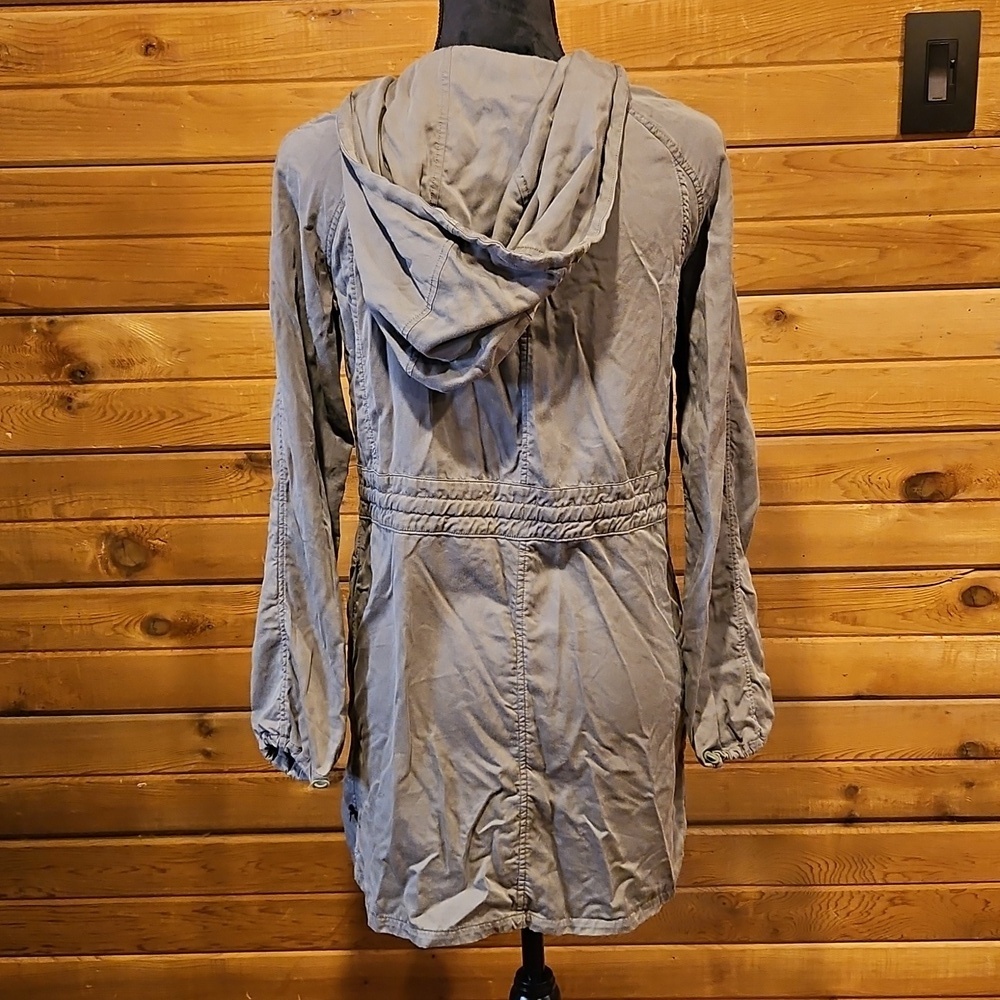 Lululemon City Stroll Jacket Lightweight Size 2 Sage Green - Picture 2 of 6